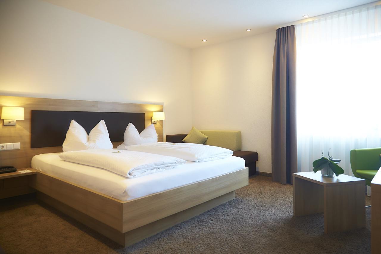 Flair Hotel Gruener Baum Donaueschingen Esterno foto