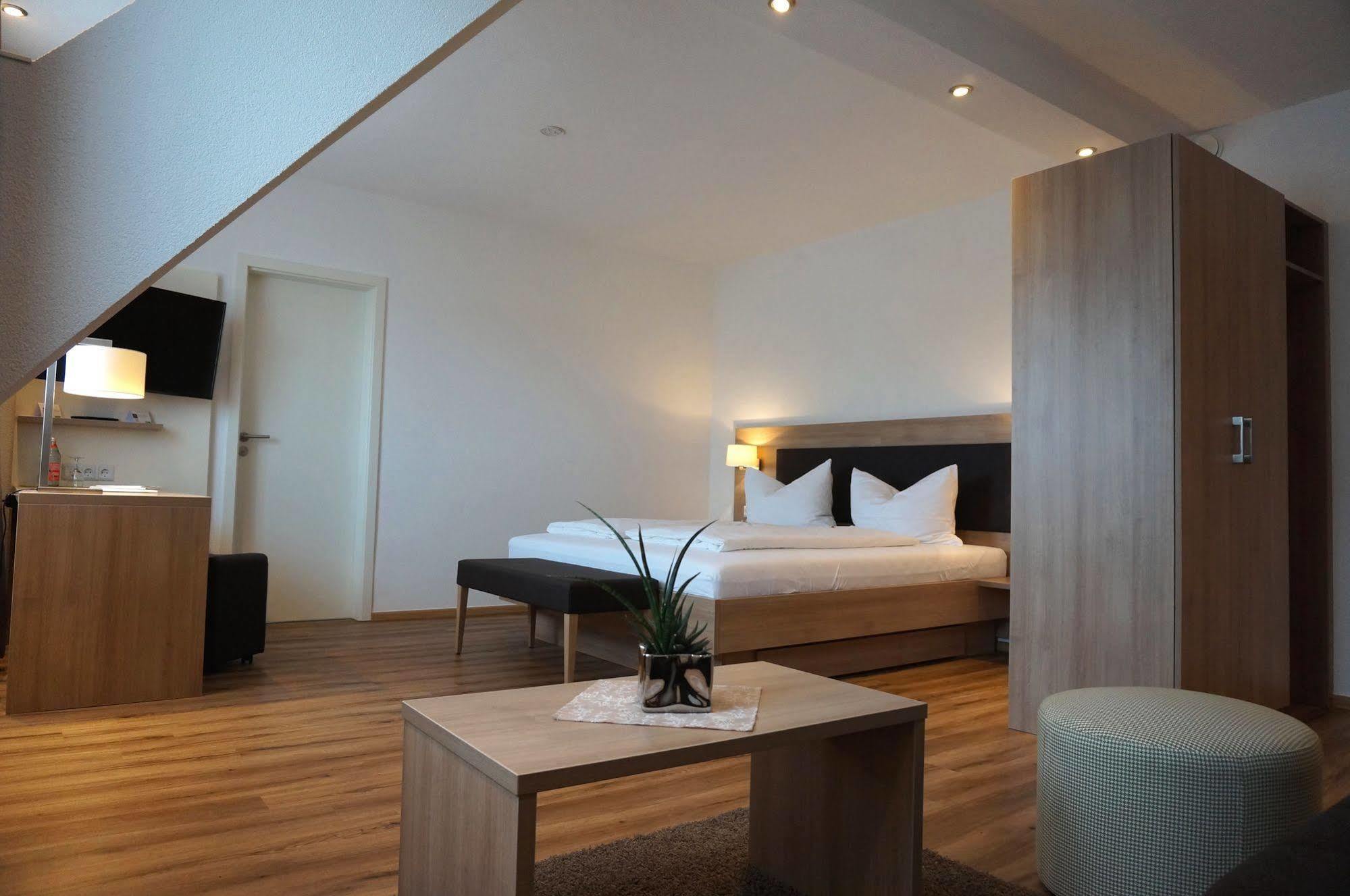 Flair Hotel Gruener Baum Donaueschingen Esterno foto