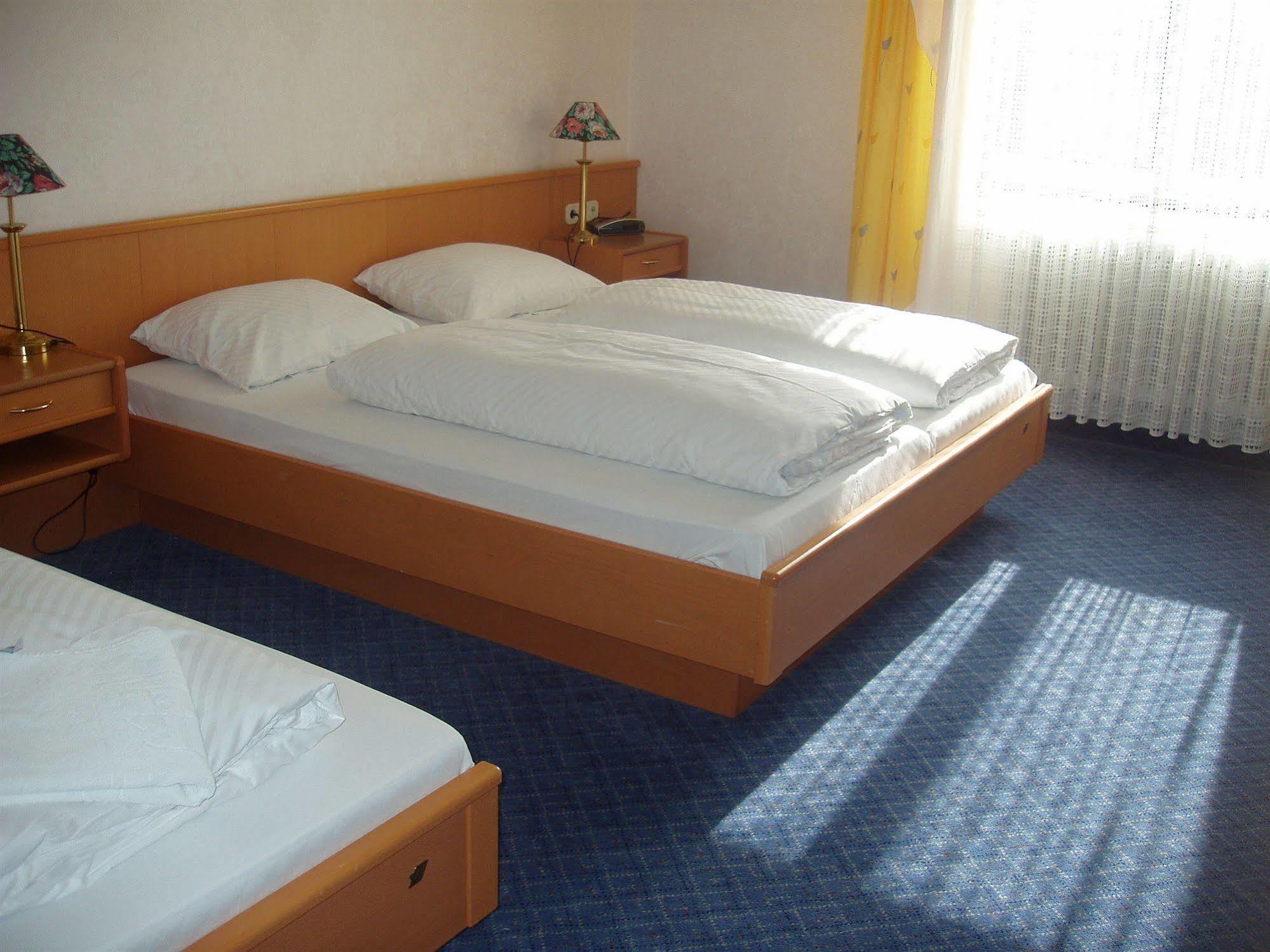 Flair Hotel Gruener Baum Donaueschingen Esterno foto