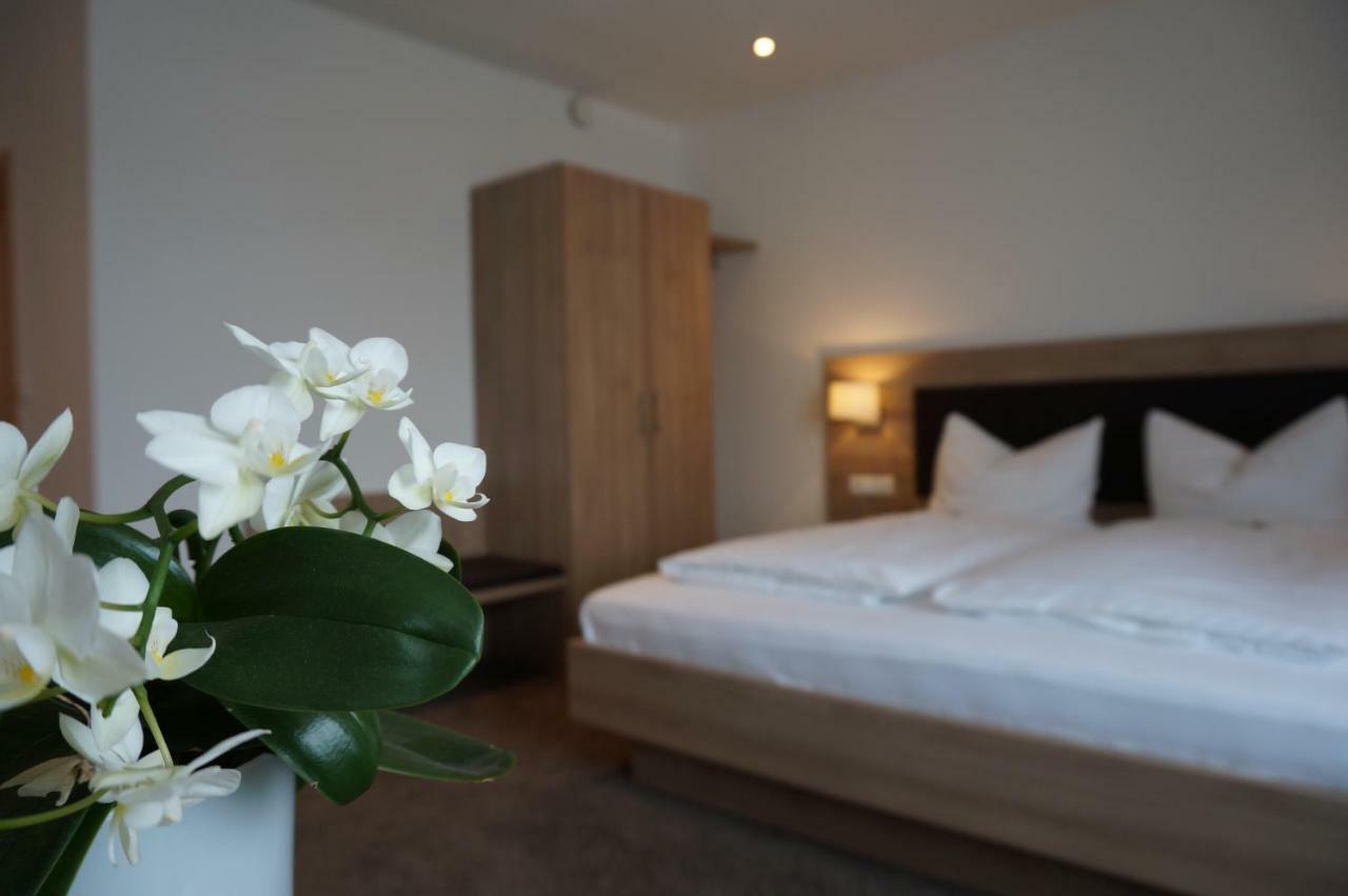 Flair Hotel Gruener Baum Donaueschingen Esterno foto